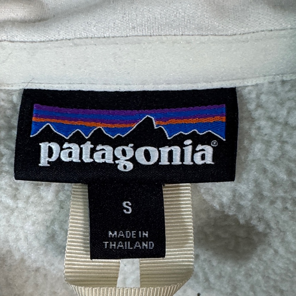 Patagonia Off-White Fleece Pullover - Picture 6 of 6